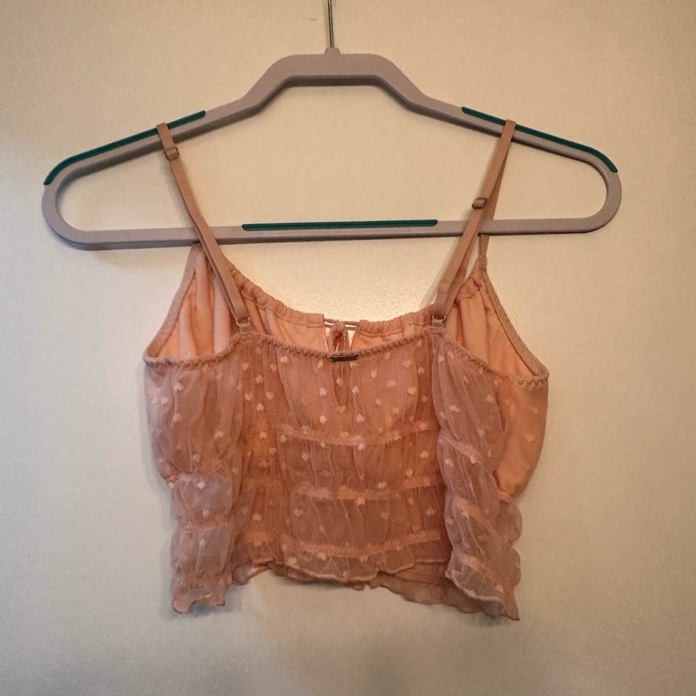 HOLLISTER/GILLYHICKS: Pink Lace Detail Top - Picture 2 of 3